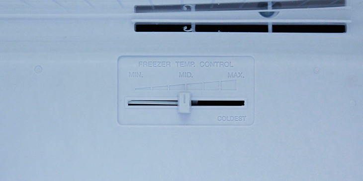 Tính năng của 2 nút điều chỉnh nhiệt độ trên tủ lạnh